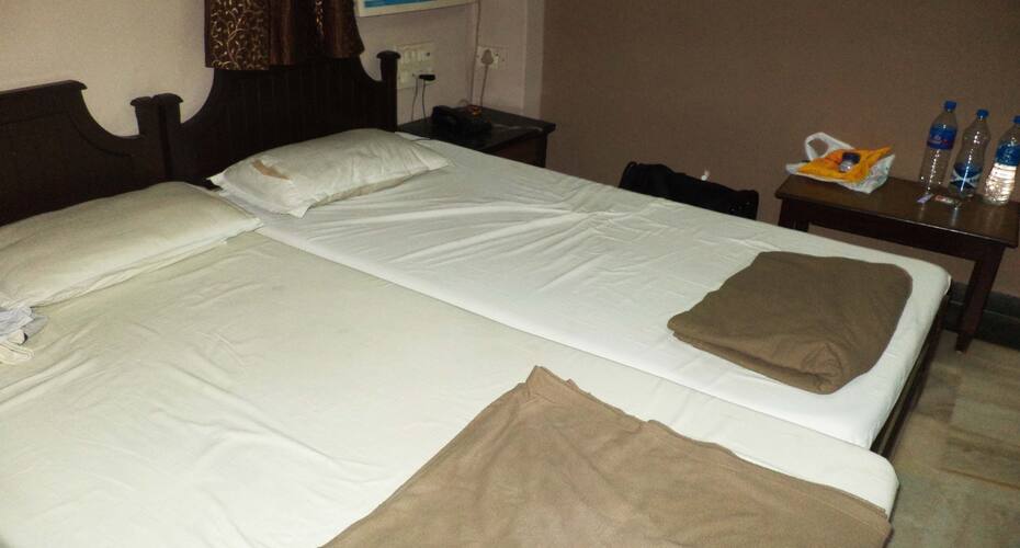 Hotel Residency, Ahmedabad 3